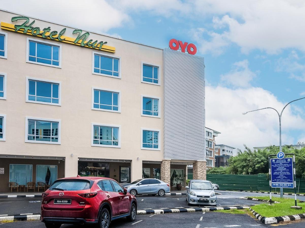 Super Oyo 985 Hotel Nur Miri Exterior foto