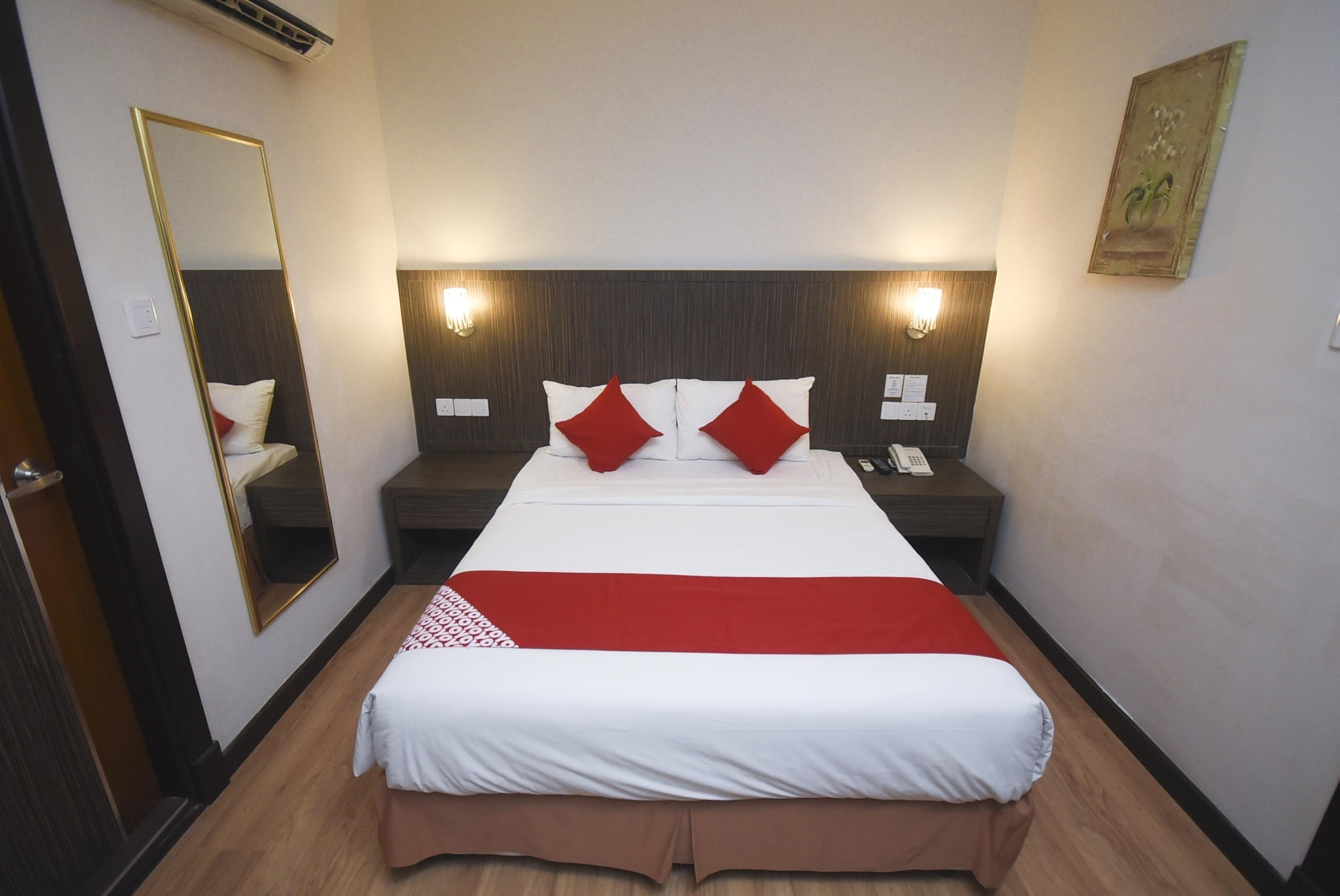 Super Oyo 985 Hotel Nur Miri Exterior foto
